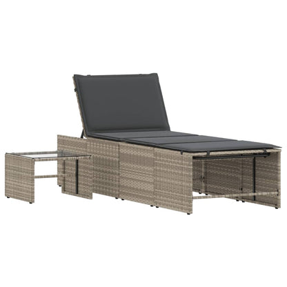 Sonnenliegen 2 Stk. mit Tisch Hellgrau Poly Rattan