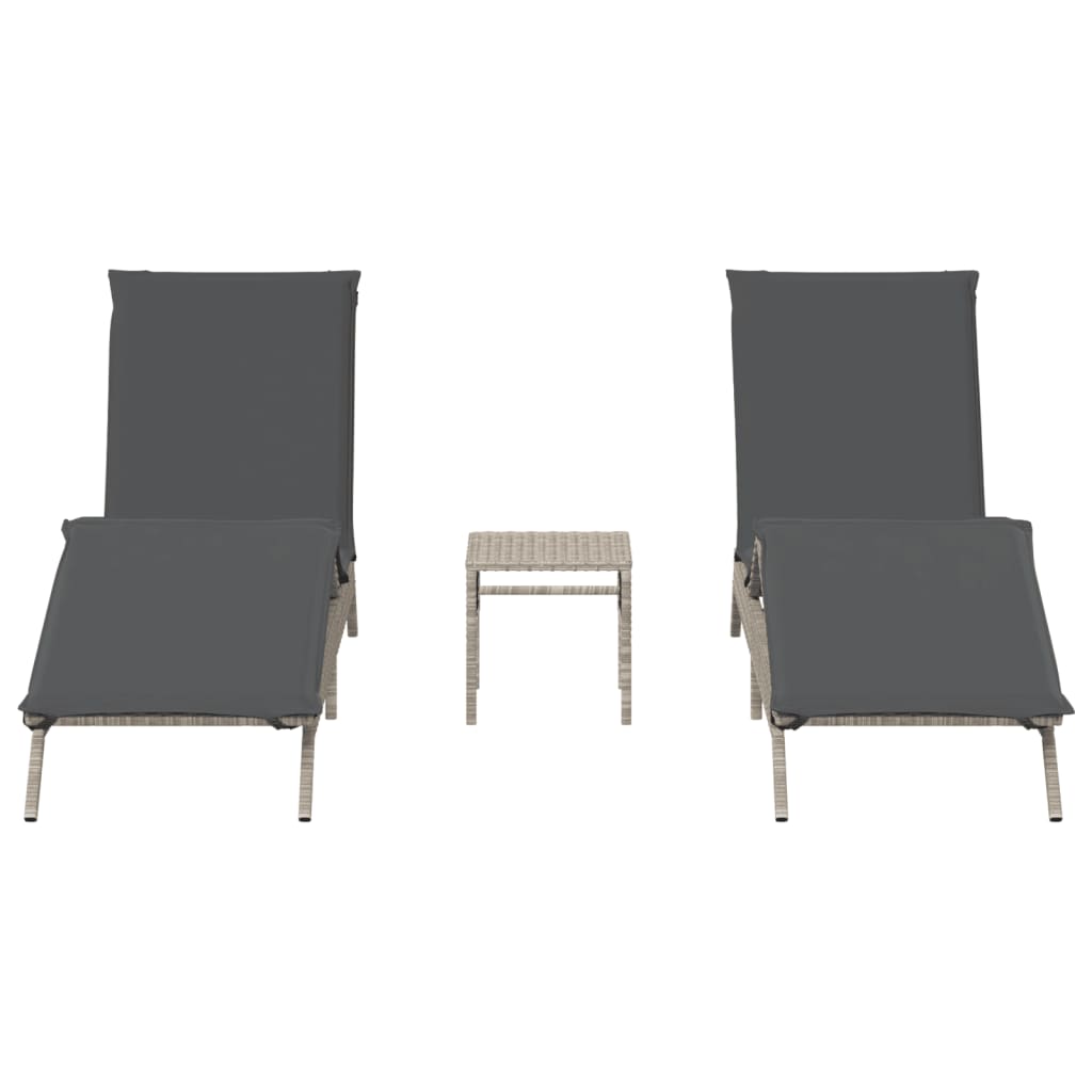 Sonnenliegen 2 Stk. mit Tisch Hellgrau Poly Rattan